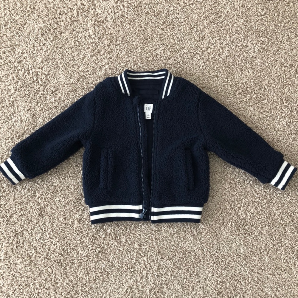 Gap jacket 3T brand new without tags